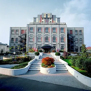 星际商务宫殿酒店 酒店